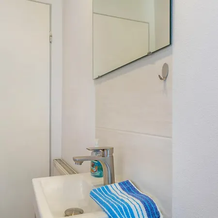 Appartement 1 *